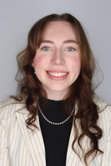 Madalyn Fremstand